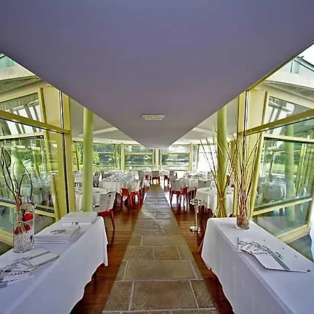 Hotel Logis Des Lacs D'halco
