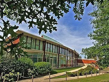 Hotel Logis Des Lacs D'halco Hagetmau