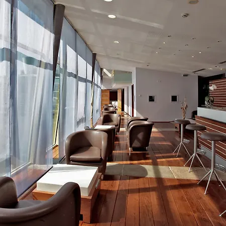 酒店 哈克湖畔酒店 4*