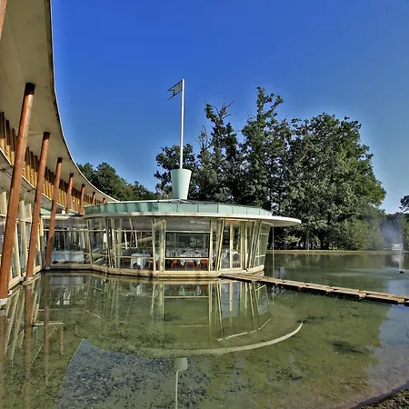 Logis Des Lacs D'halco Hotel Hagetmau