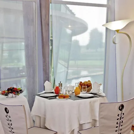 Logis Des Lacs D'halco Hotel Hagetmau