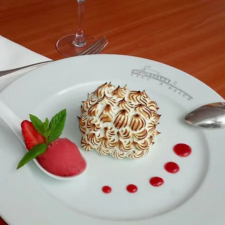 Logis Des Lacs D'halco Hotel 4*