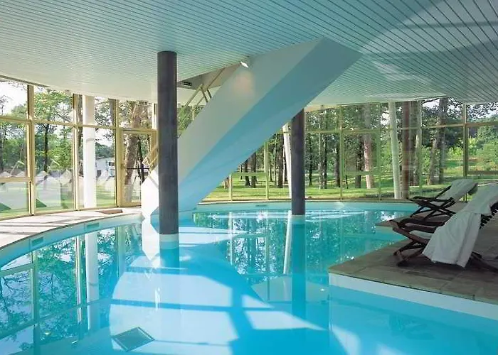 Logis Des Lacs D'halco 4*