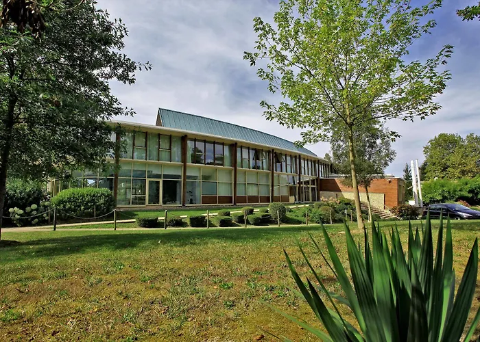 Logis Des Lacs D'halco